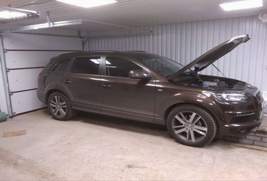 Автомобиль: AUDI Q7 3.0TFSI (2013 год)