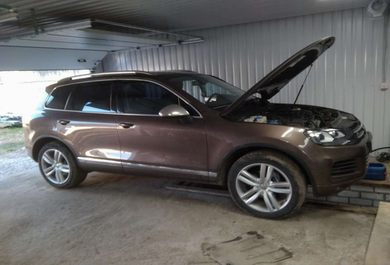 Автомобиль: VW Tuareg (2013 год)