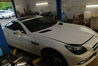 Автомобиль: Mercedes SLK 250 (2015 год)